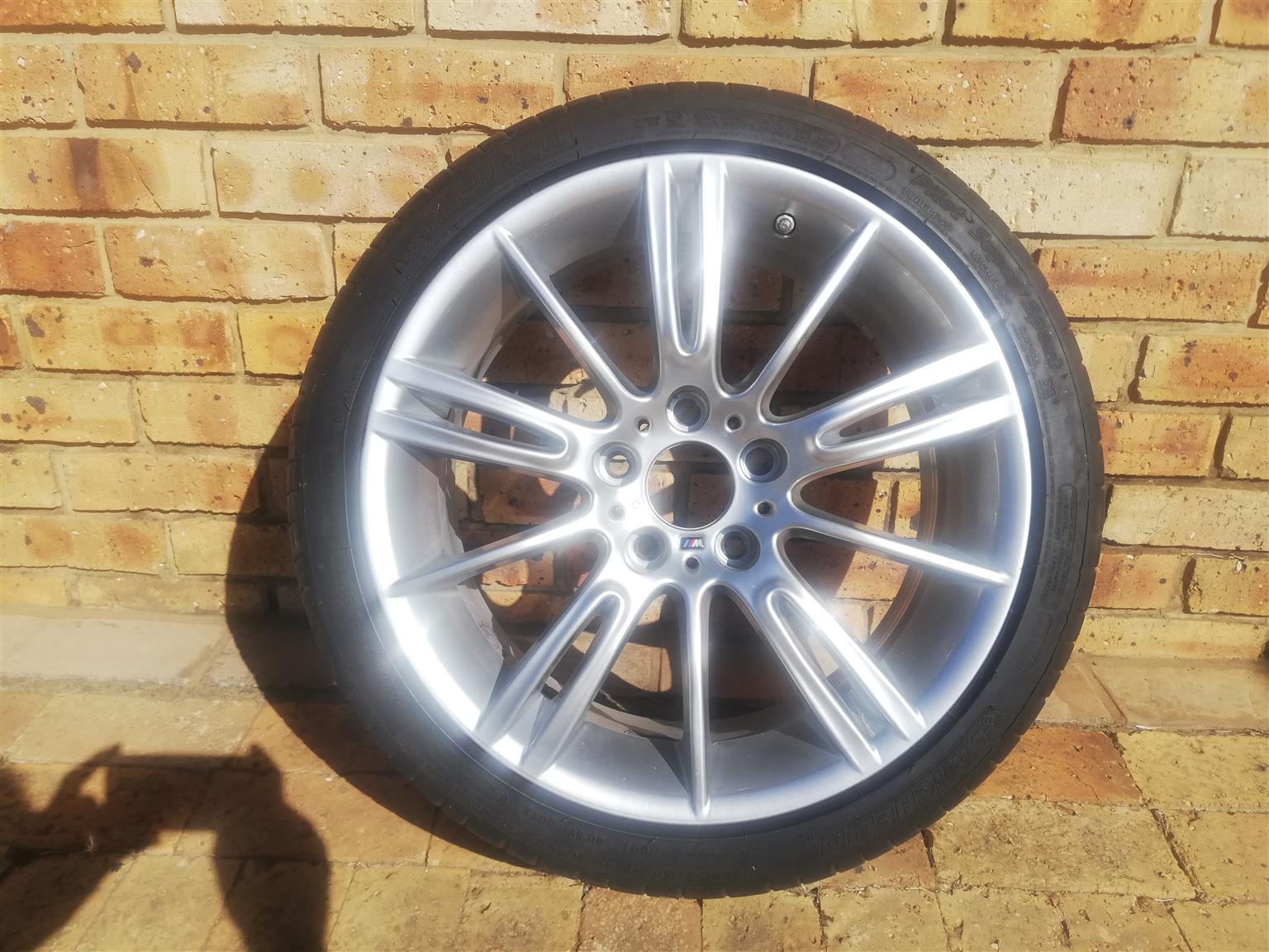 BMW ORIGINAL RIMS 4 X 8 X 18J Excellent condition including Original tire Pres v - Private Seller