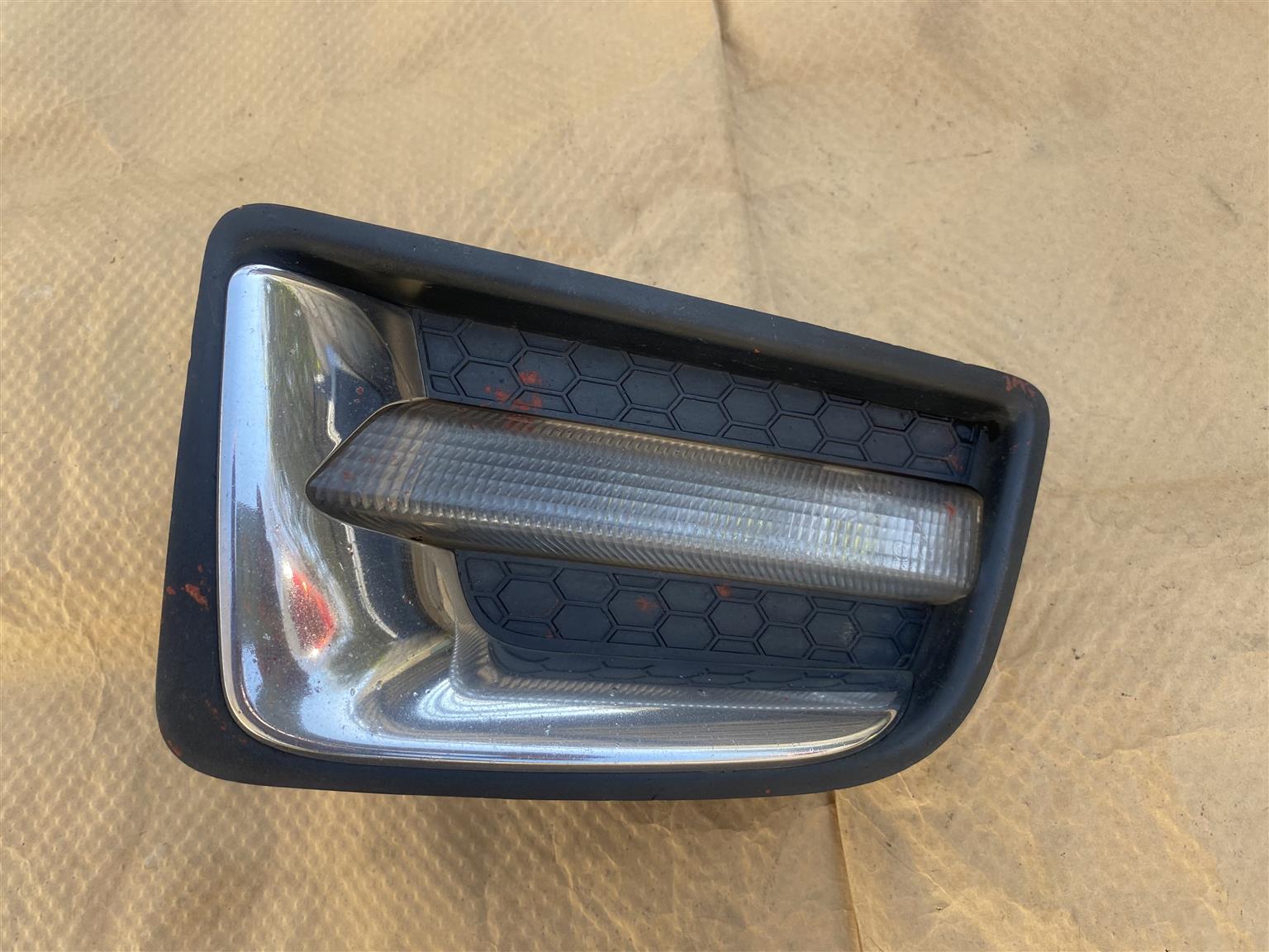 2015 ISUZU KB D TEQ LED SPOTLIGHT LEFT SIDE FOR SALE. IN EXCELLENT CONDITION - Private Seller