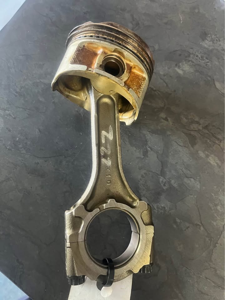 2ZZ PISTON 1.8 RSI