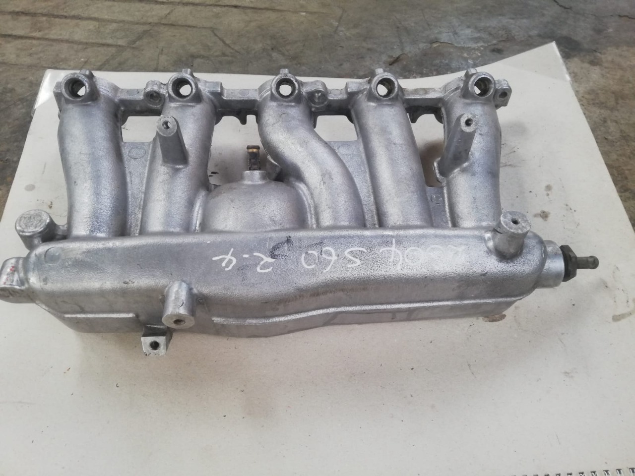 INLET MANIFOLD VOLVO S60 2.4L 2004 FOR SALE (DELIVERY COUNTRY WIDE) - Private Seller INLET MANIFOLD VOLVO S60 2.4L 2004 FOR SALE (DELIVERY COUNTRY WIDE) - Private Seller
