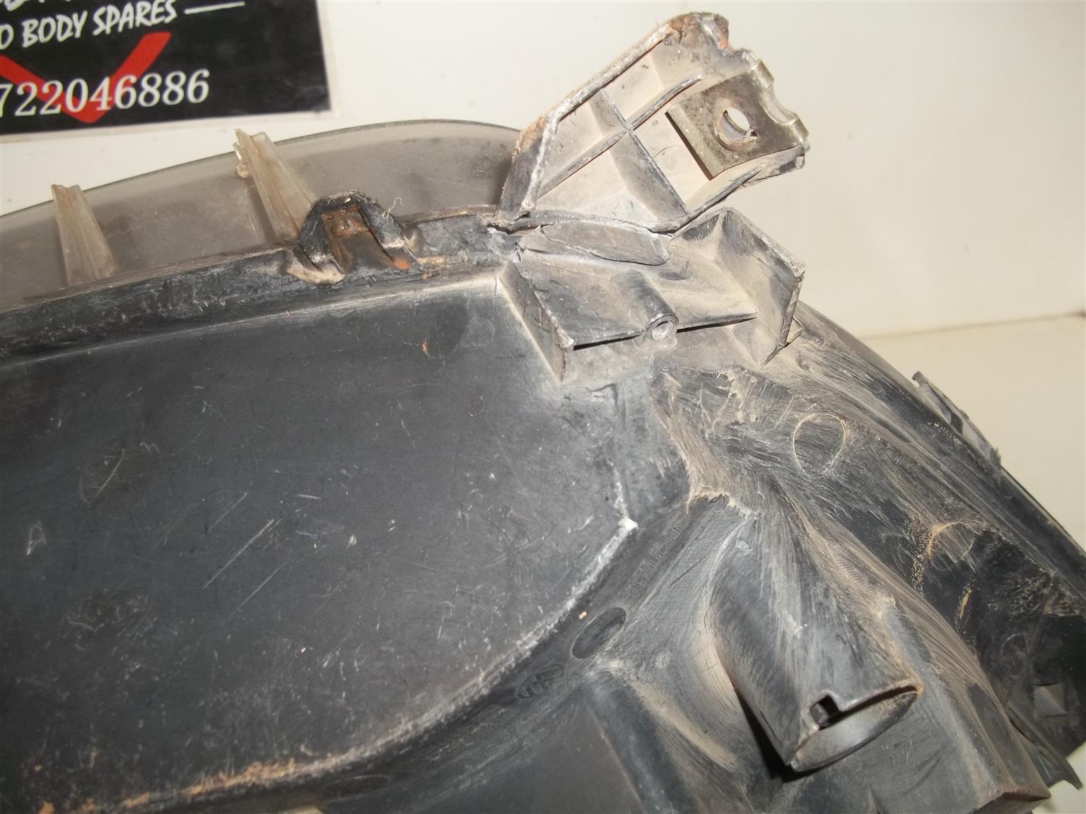 VW Amarok '10-'17 left headlight - Private Seller VW Amarok '10-'17 left headlight - Private Seller