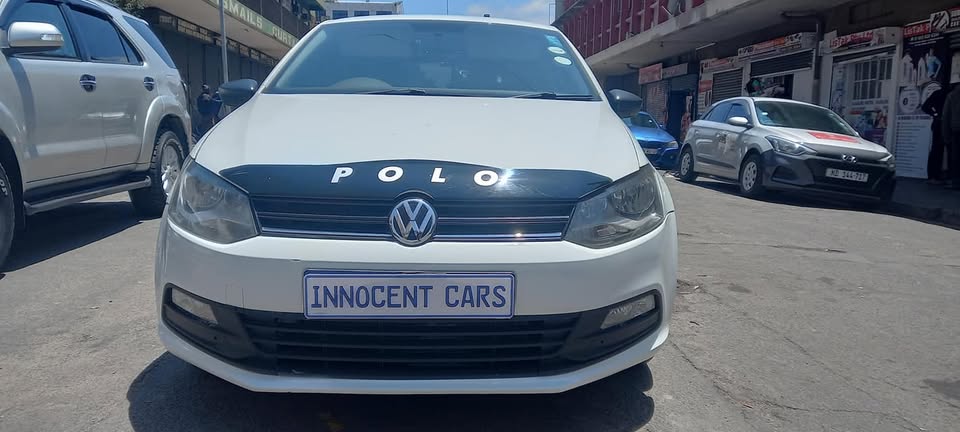 2018 VW POLO VIVO 1.4 PETROL, MANUAL TRANSMISSION, WHITE COLOUR, MILEAGE 84000KM