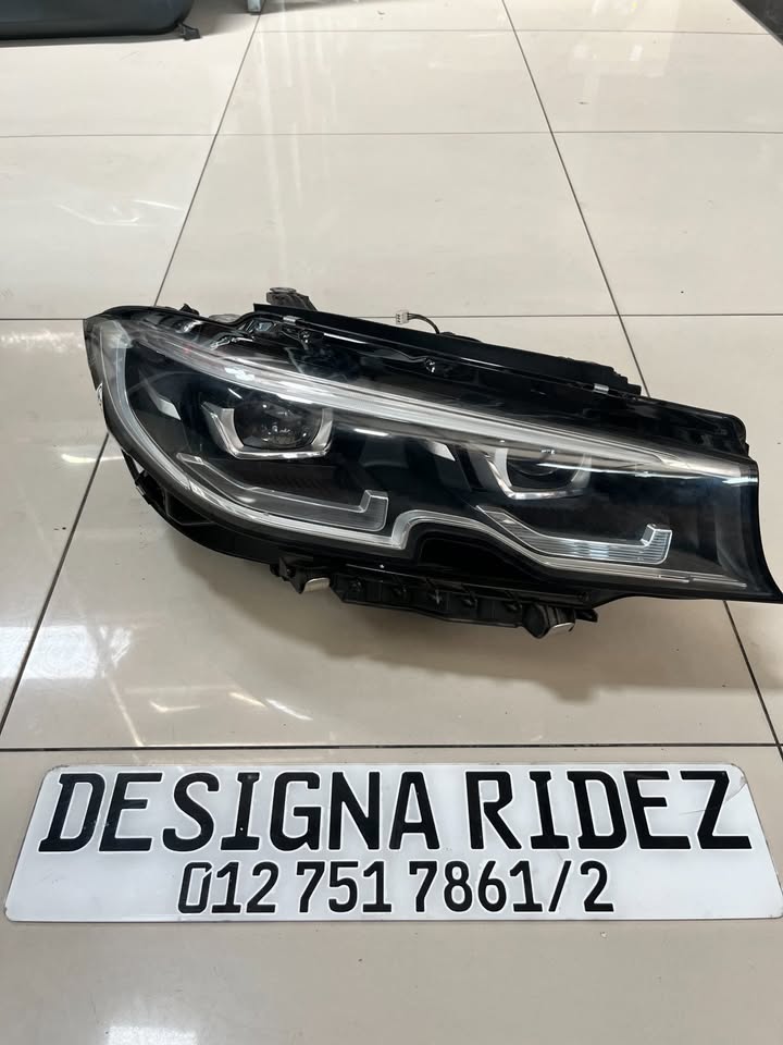 BMW G20 3SERIES (RIGHT) HEADLIGHT AVAILABLE. - Private Seller