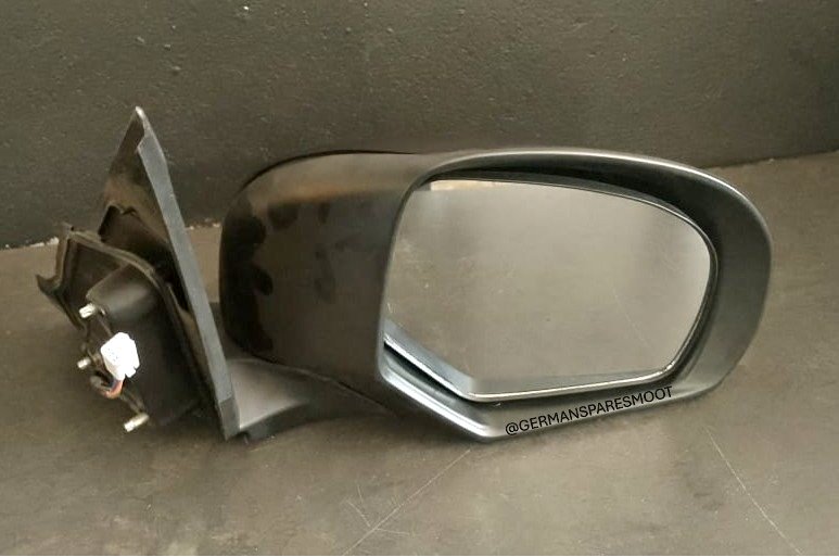 Suzuki Swift New R/S Door Mirror + Indicator - Private Seller