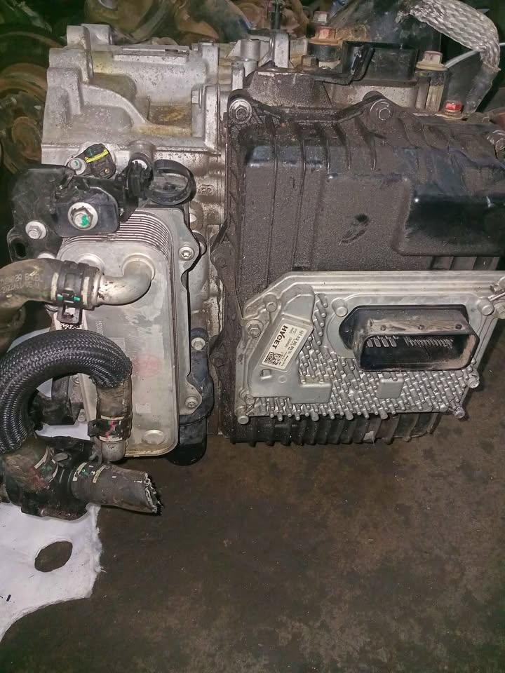 Haval jollion automatic gear box transmission new shape - Private Seller Haval jollion automatic gear box transmission new shape - Private Seller