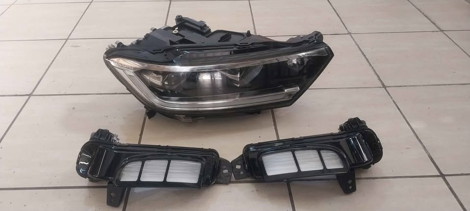 VW T-ROC IQ HEADLIGHT AND FOG LIGHTS  AVAILABLE