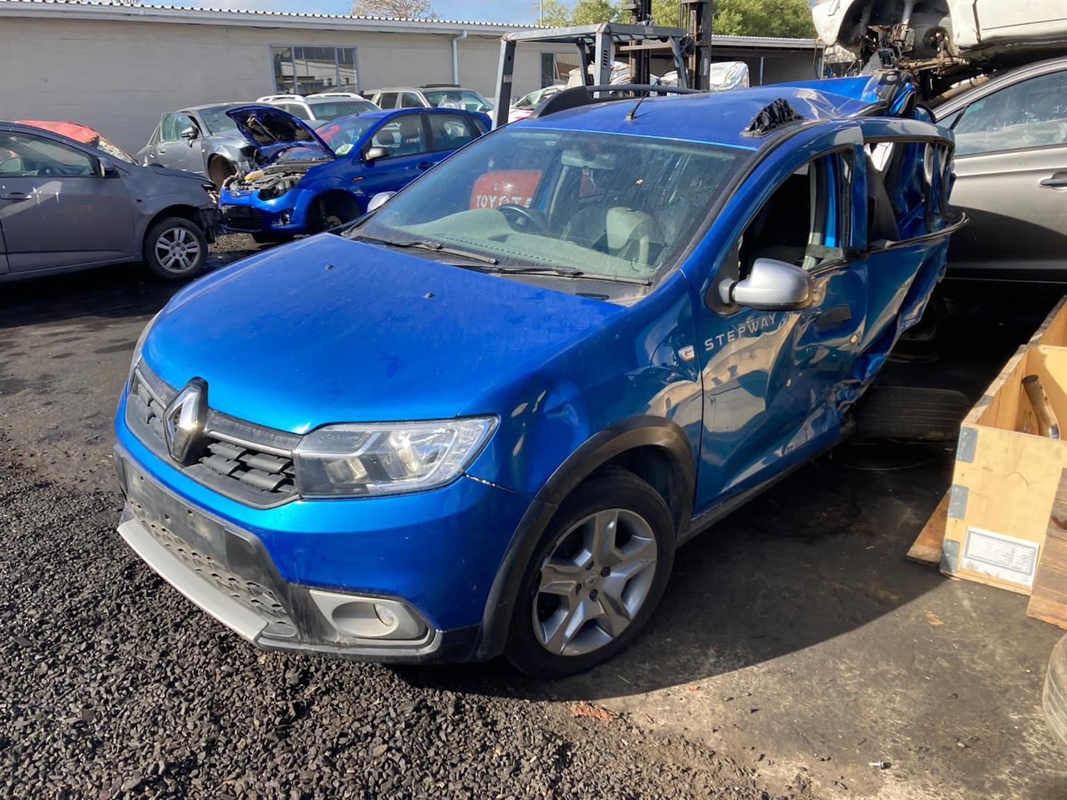 RENAULT SANDERO 900T #H4BA SPARES - Private Seller RENAULT SANDERO 900T #H4BA SPARES - Private Seller