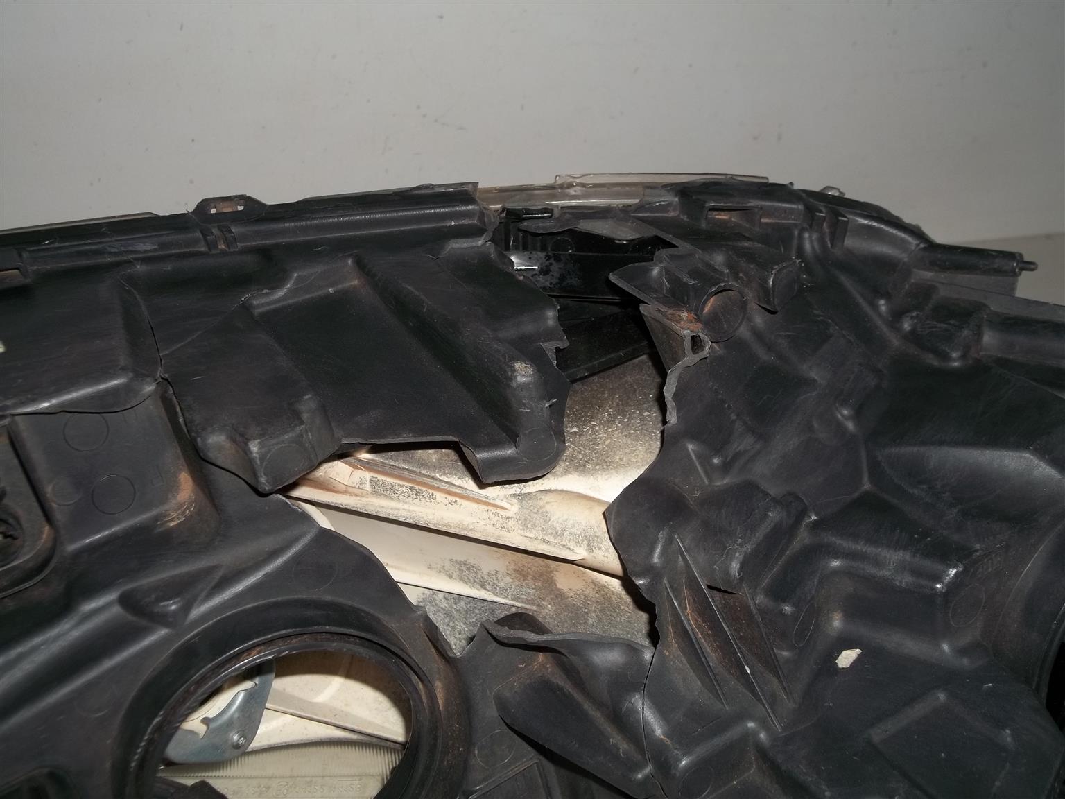 Ford Transit left headlight - Private Seller Ford Transit left headlight - Private Seller