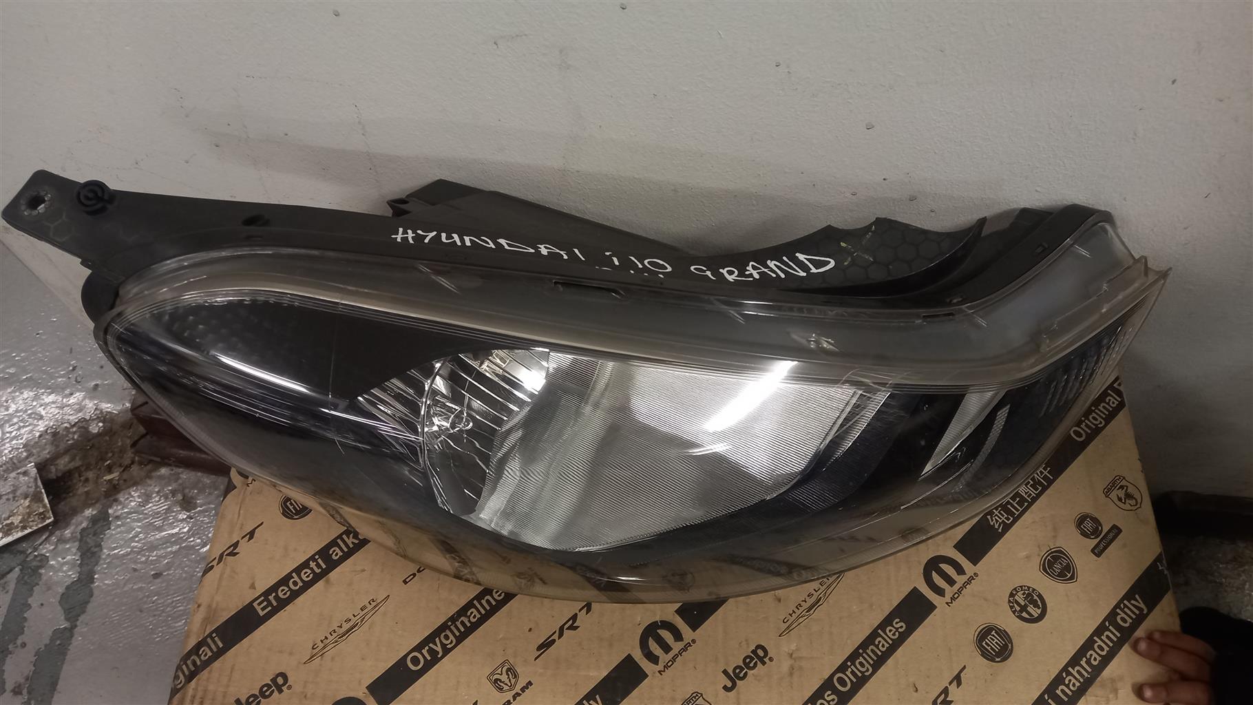 HYUNDAI GRAND i10 HEADLIGHTS - Private Seller