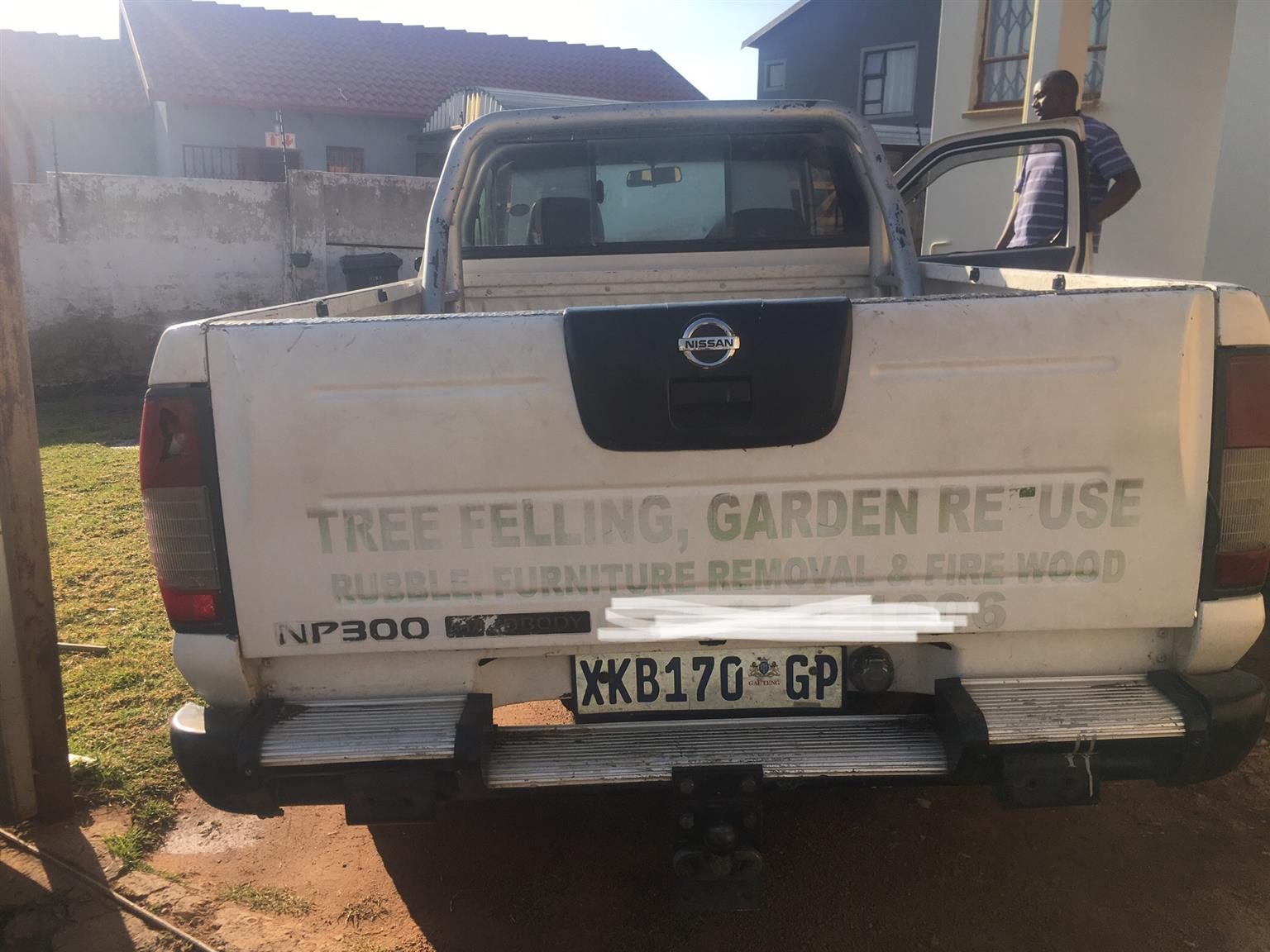 Nissan Hardbody Club Cab 3.3 V3 for sale 60k.