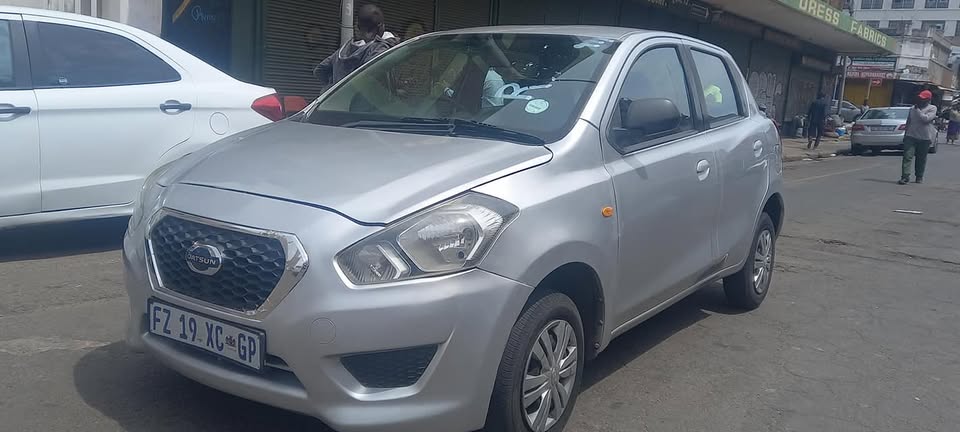 2016 NISSAN DATSUN GO 1.2 PETROL, MANUAL TRANSMISSION, SILVER COLOUR, MILEAGE 90000KM