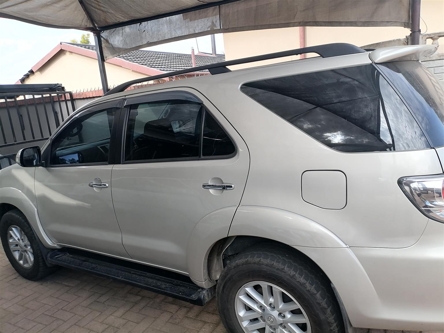 Toyota Fortuner 2015 2.5 d4d