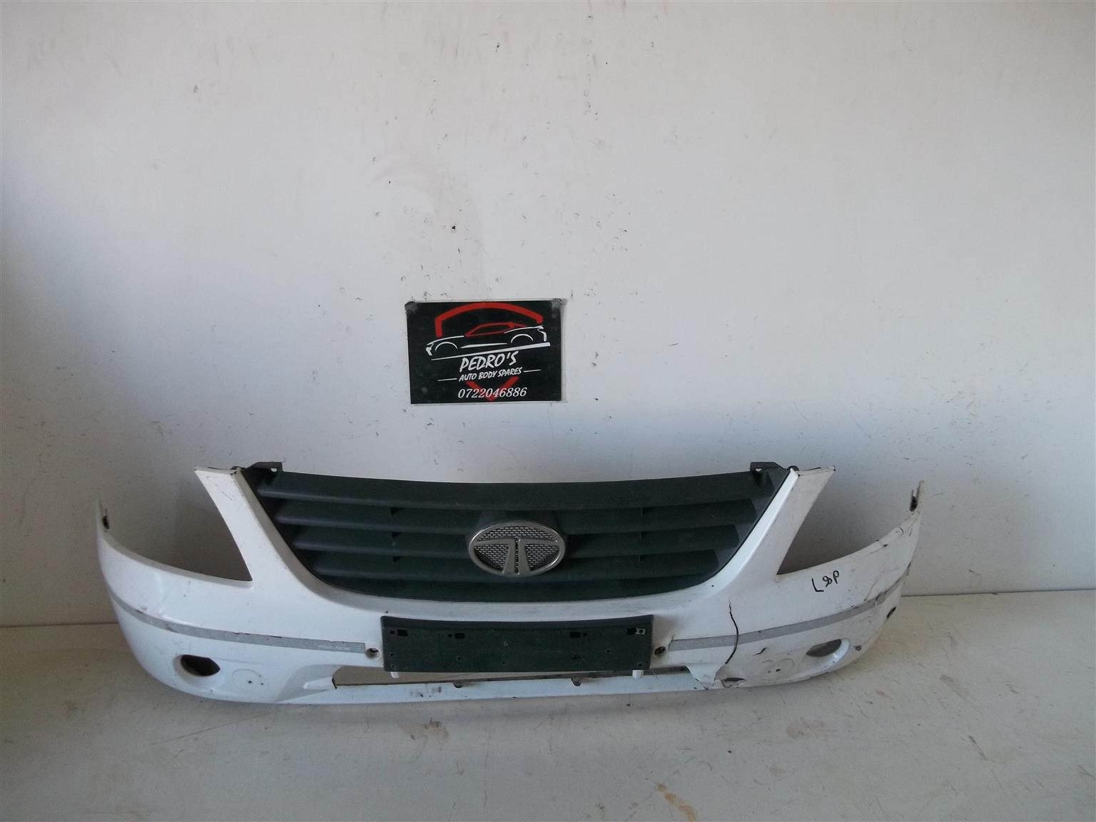 Tata Indica Vista front bumper with grille - Private Seller Tata Indica Vista front bumper with grille - Private Seller