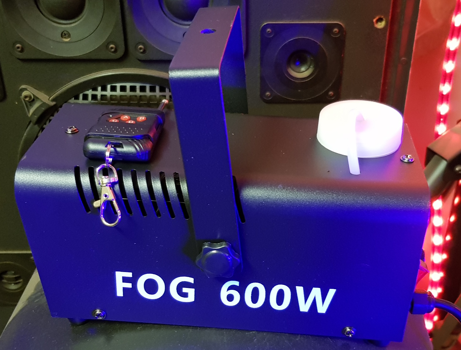 Smoke, Fog Machine 600W Heavy Duty, Compact & High Capacity.  Brand New Products