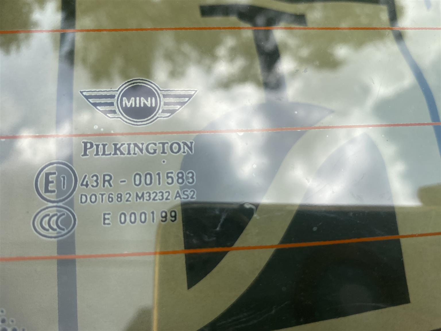 2017 MINI COUNTRYMAN COOPER REAR WINDSCREEN FOR SALE. IN PRISTINE CONDITION - Private Seller 2017 MINI COUNTRYMAN COOPER REAR WINDSCREEN FOR SALE. IN PRISTINE CONDITION - Private Seller