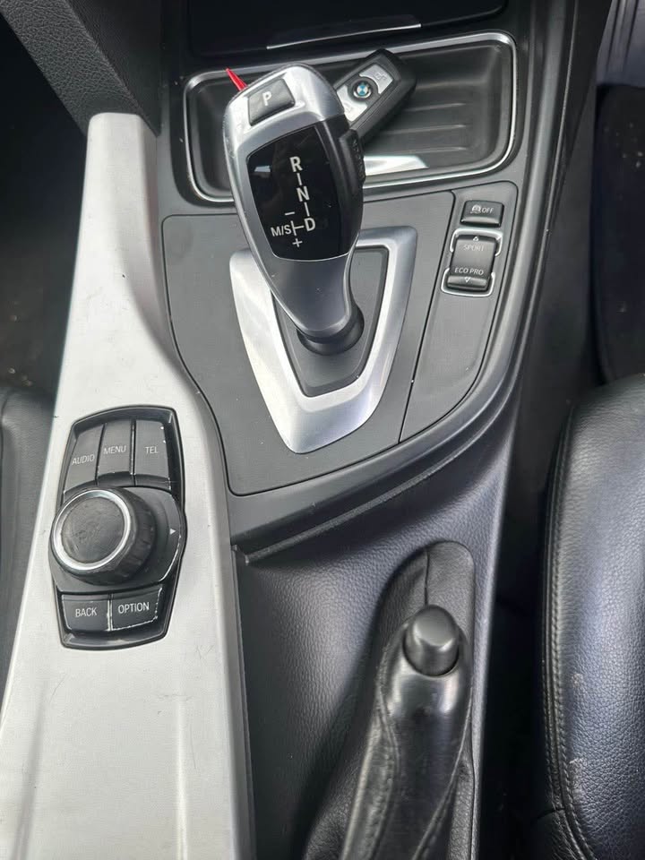 BMW F30 320i N20 AUTO 2014 – STRIPPING FOR SPARES - Private Seller BMW F30 320i N20 AUTO 2014 – STRIPPING FOR SPARES - Private Seller