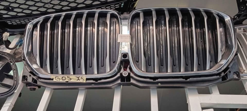 BMW Go5 X5 GRILL for sell In good condition - Private Seller BMW Go5 X5 GRILL for sell In good condition - Private Seller