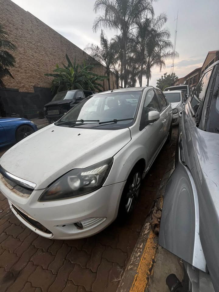 2010 FORD FOCUS SEDAN 2.0 FOR SPARES - Private Seller 2010 FORD FOCUS SEDAN 2.0 FOR SPARES - Private Seller