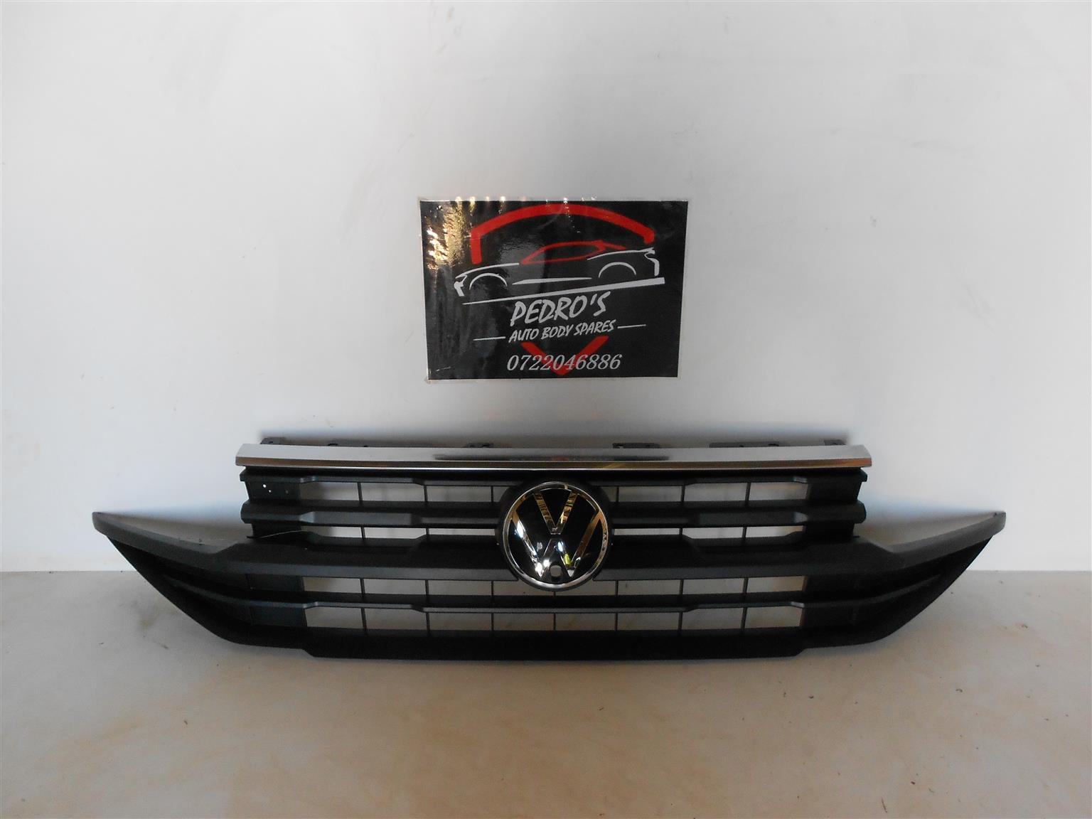 VW AMAROK front grill