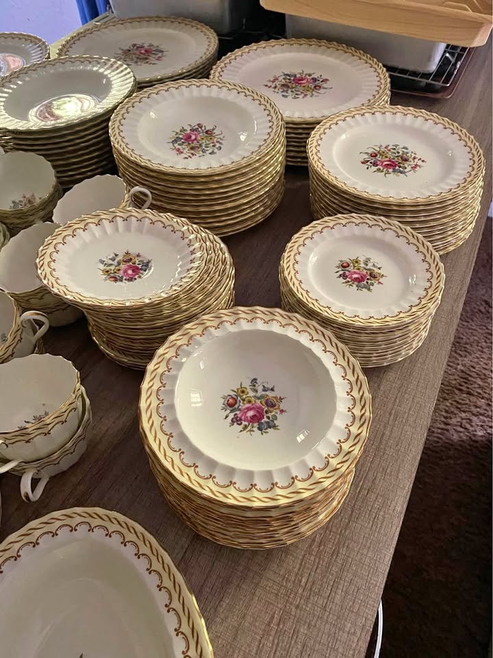 Royal Worcester kempsey set Royal Worcester kempsey set