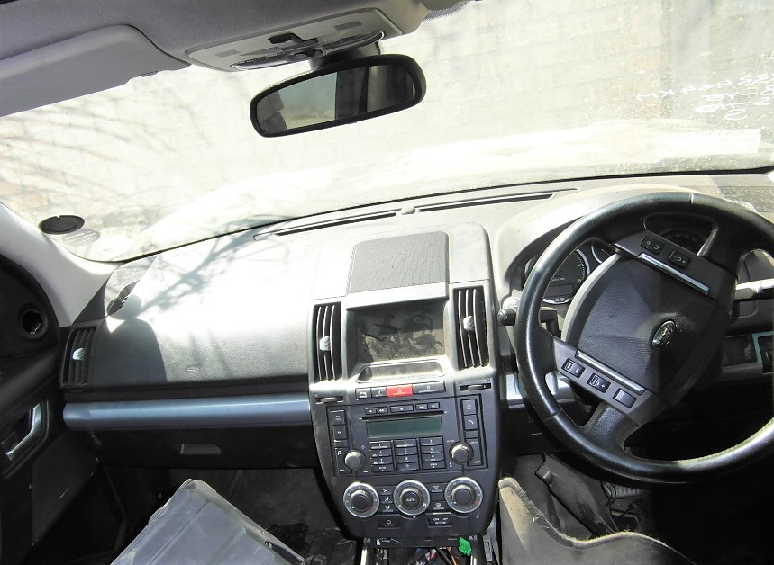 Land Rover Freelander 2 - Stripping for Spares | AUTO EZI