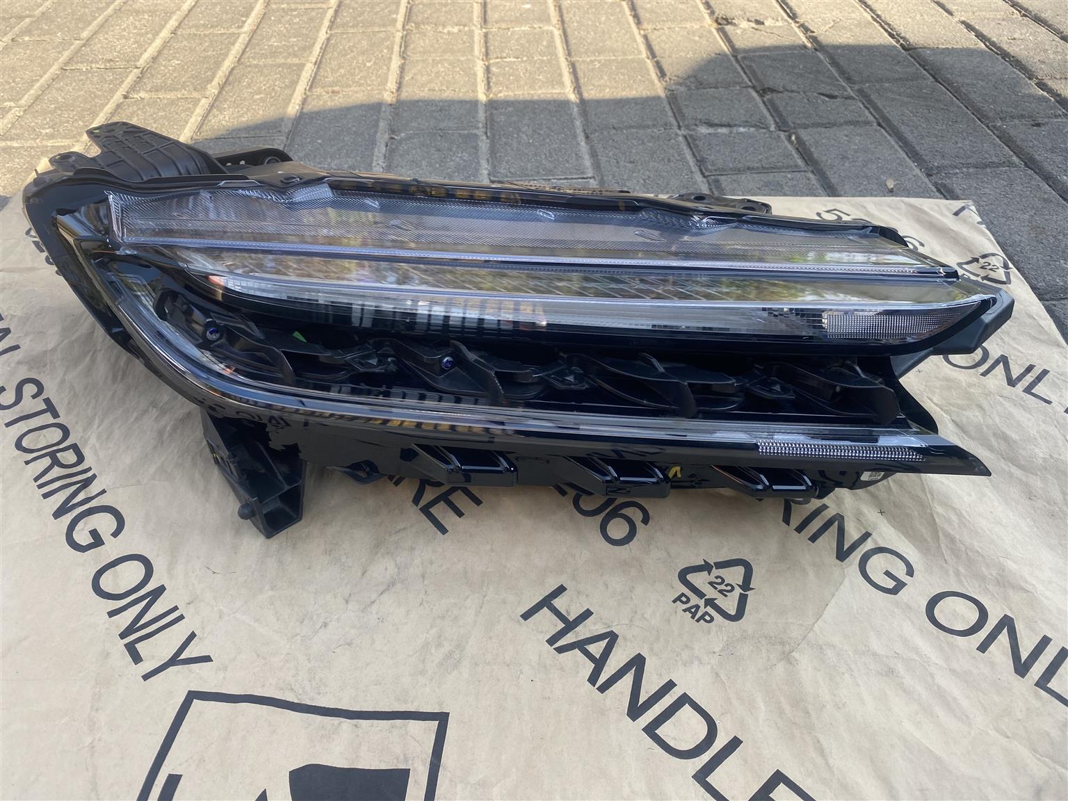 2025 TOYOTA URBAN CRUISER FULL LED HEADLIGHT RIGHT SIDE FOR SALE 2025 TOYOTA URBAN CRUISER FULL LED HEADLIGHT RIGHT SIDE FOR SALE