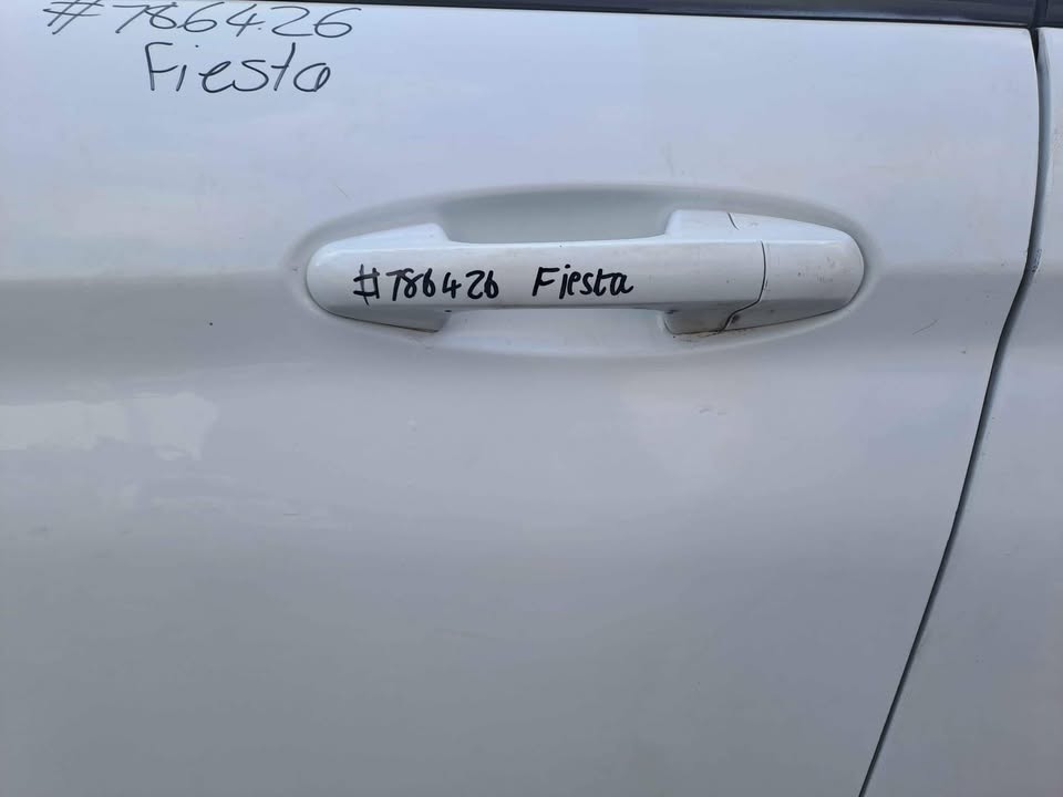Door handle Ford Fiesta 1.0L 2020 - Private Seller Door handle Ford Fiesta 1.0L 2020 - Private Seller