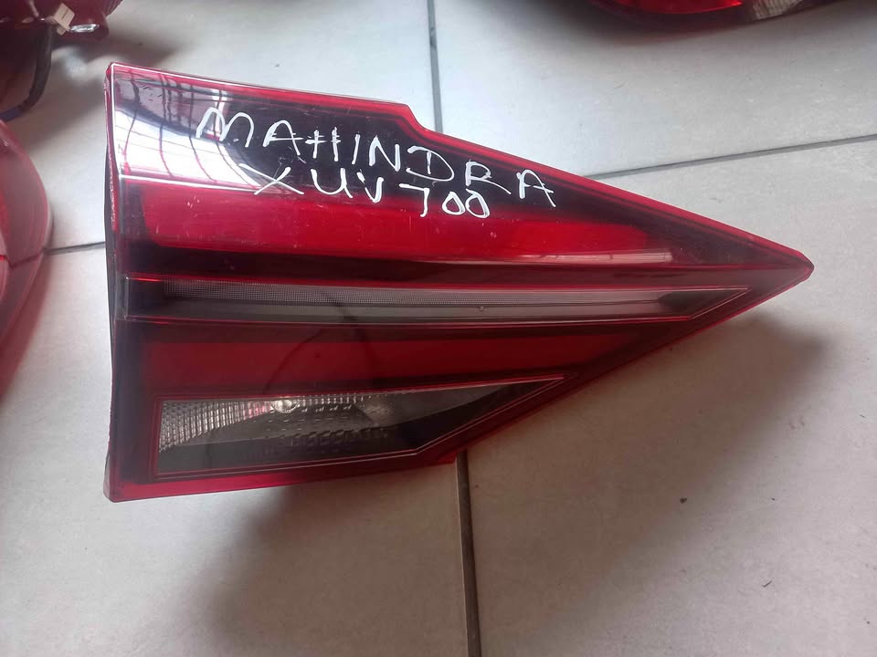 MAHINDRA XUV 700 TAILLIGHT LEFT SIDE - Private Seller MAHINDRA XUV 700 TAILLIGHT LEFT SIDE - Private Seller