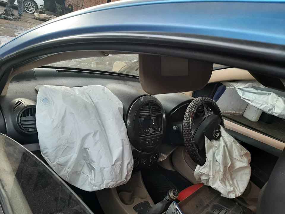 GEELY STRIPPING FOR SPARES - Private Seller