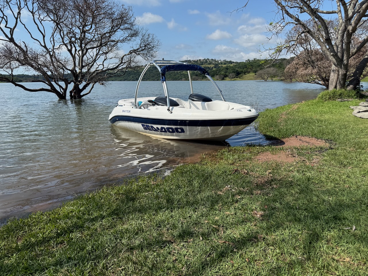 2002 Seadoo Challenger 2000 - Mercury 240hp Sport Jet Boat - Epic Fun