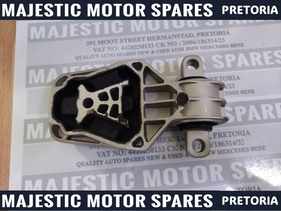 rear Mercedes B200 engine mounting for sale new - Private Seller rear Mercedes B200 engine mounting for sale new - Private Seller