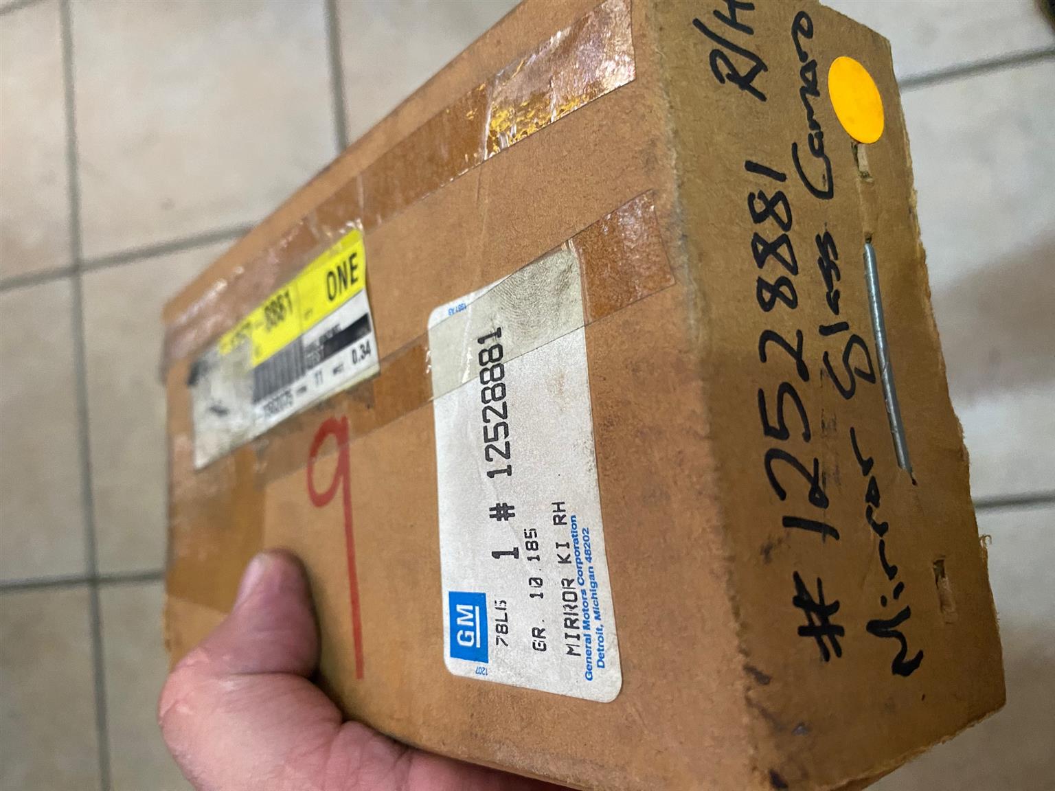 Camaro Mirror Gen 4 Chev - Private Seller