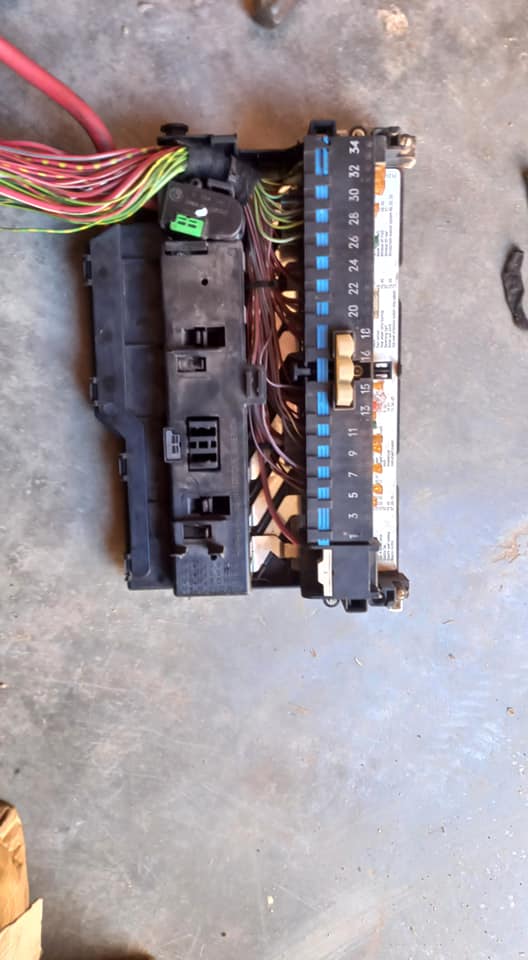 Bmw e46 fusebox - Private Seller