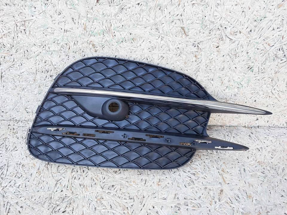 MERCEDES BENZ W447 V CLASS FRONT BUMPER FOGLIGHT GRILL COVER FOR SALE 063*109*8552