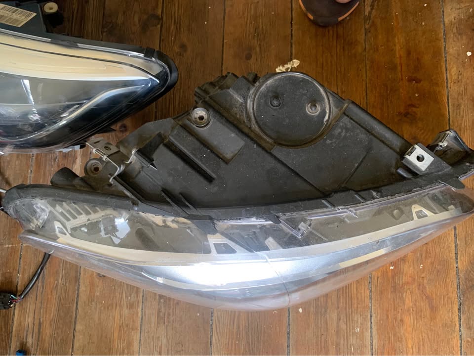 BMW F10 xenon headlights