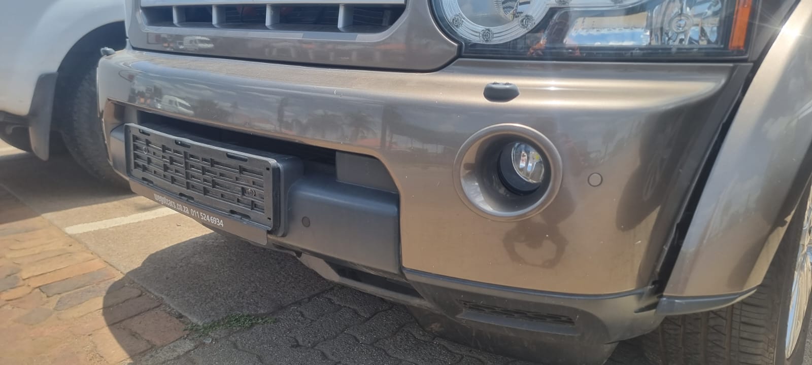 2012 Discovery 4 3.0 TDV6 SE Front Bumper for sale