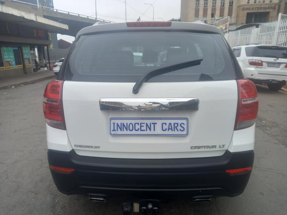 2014 CHEVROLET CAPTIVA LT 2.0 AUTOMATIC TRANSMISSION, WHITE COLOUR