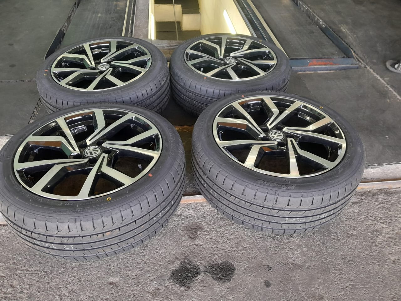 Brand new 17inch polo rims and tyres