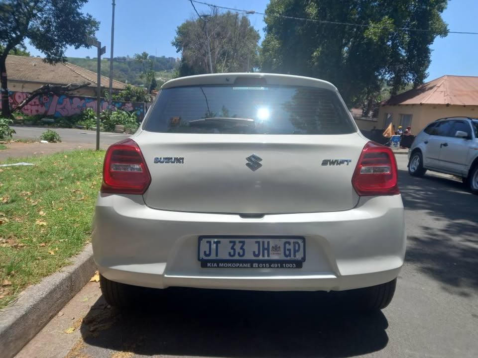 2020 Suzuki Swift 1.2 Petrol, Automatic, Silver Color, Mileage 68000kms