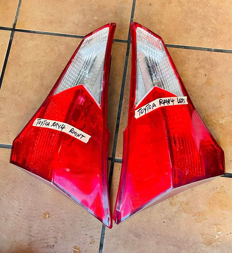 Toyota RAV4 taillights - Private Seller Toyota RAV4 taillights - Private Seller
