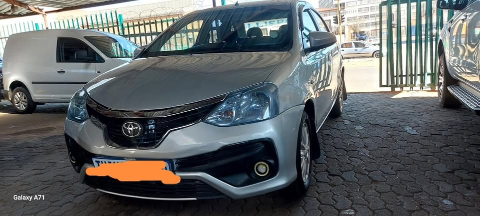 Toyota Etios 1.5 Sprint Manual petrol Sedan 2017 Silver