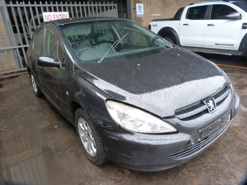 Peugeot 307 1.6 XT Manual Black - 2005 STRIPPING FOR SPARES - Private Seller