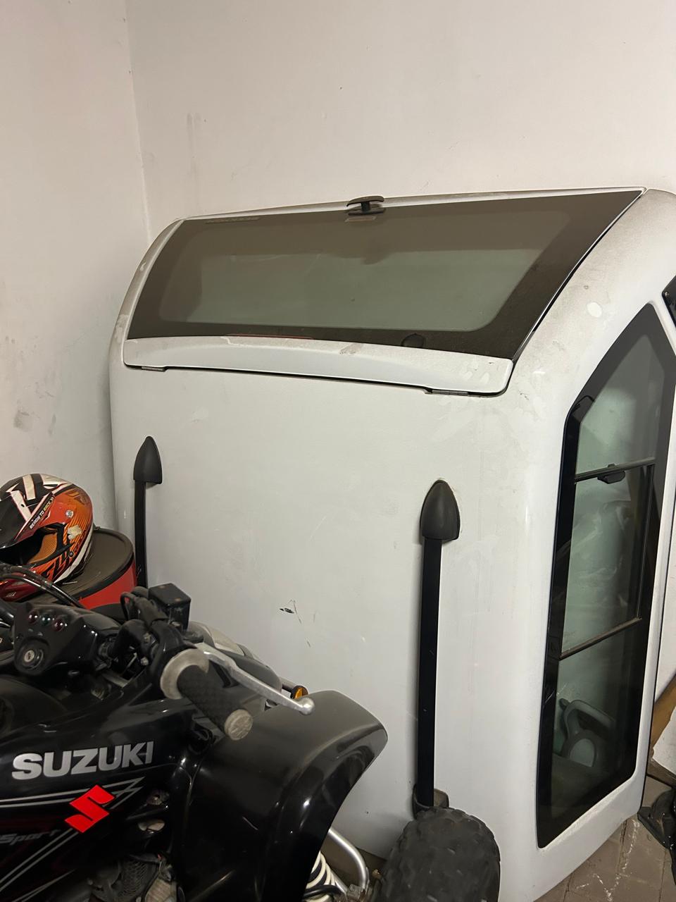 Ford Double Cab Canopy - Private Seller Ford Double Cab Canopy - Private Seller
