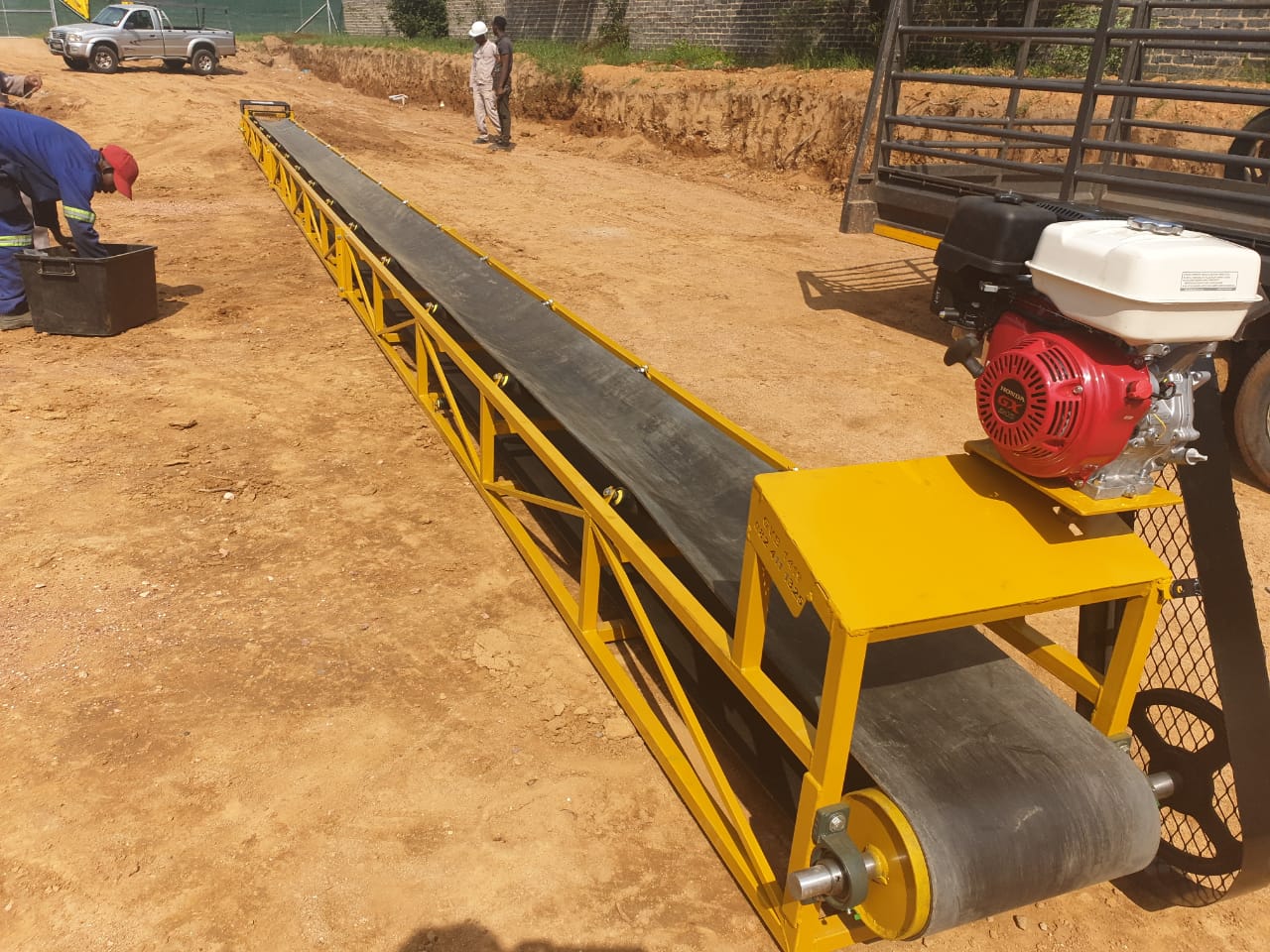Builders Conveyor | Junk Mail