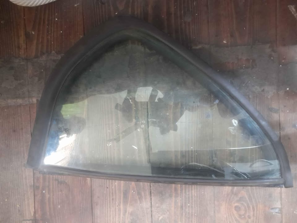 Tata Indica rear quarter glass - Private Seller Tata Indica rear quarter glass - Private Seller