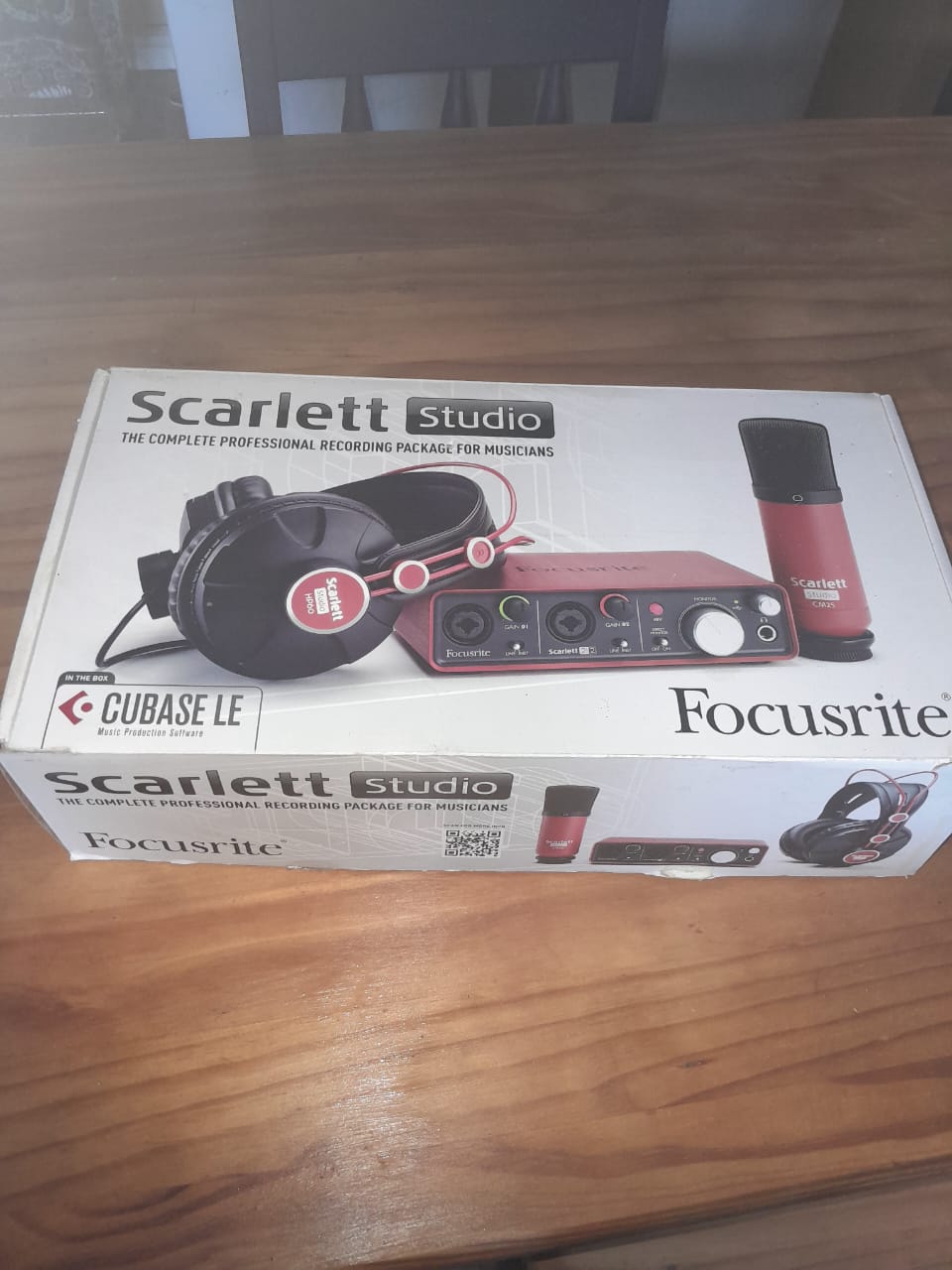 Scarlett Focusrite Studio Full Set Scarlett Focusrite Studio Full Set
