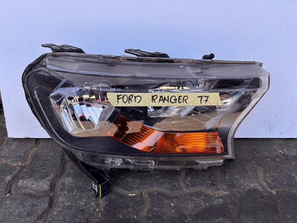 Ford Ranger T7 Headlight - Private Seller Ford Ranger T7 Headlight - Private Seller