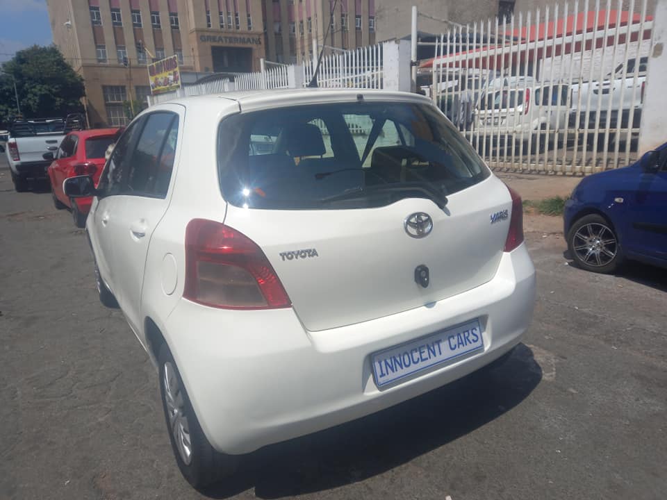 2008 TOYOTA YARIS T3 PETROL, MANUAL TRANSMISSION, WHITE COLOUR, MILEAGE 120000KM