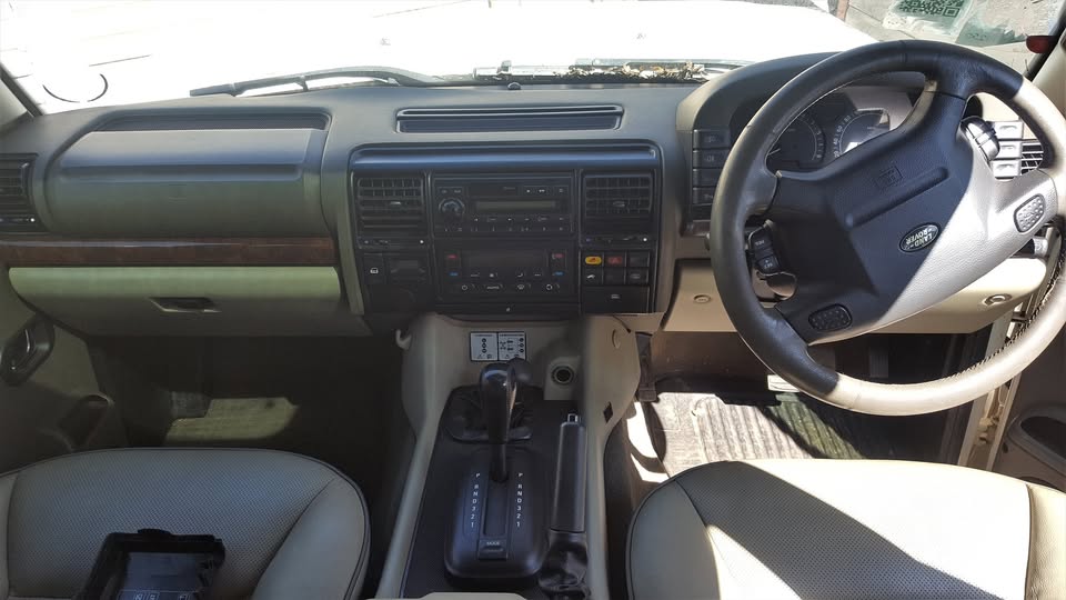 Land Rover Discovery 2 TD5 - Striping for spares | AUTO EZI
