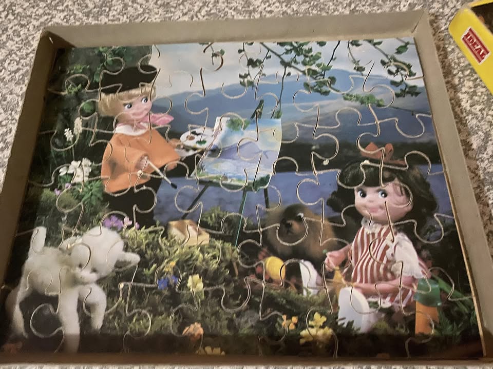 R500 - 1970’s Vintage wood 42 piece